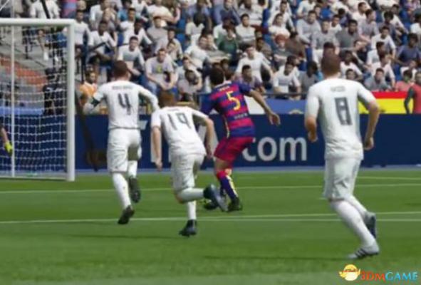 FIFA 16 抹球过人法视频教程 FIFA16怎么抹球过人